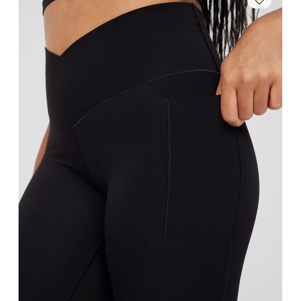 OFFLINE by Aerie Real Me Crossover Super Flare Leggings Black Small Short
